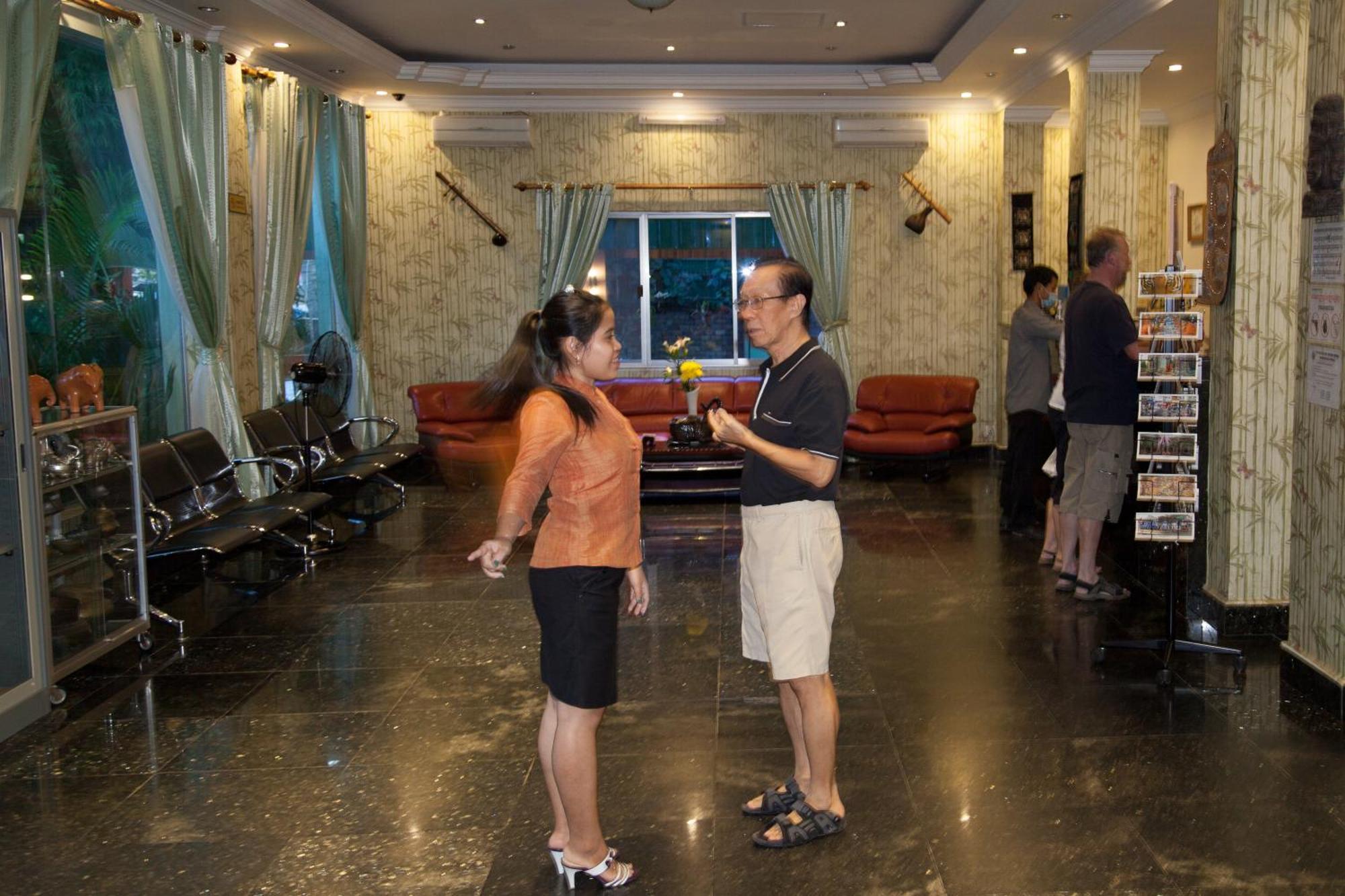 Parklane Hotel Siem Reap Dış mekan fotoğraf