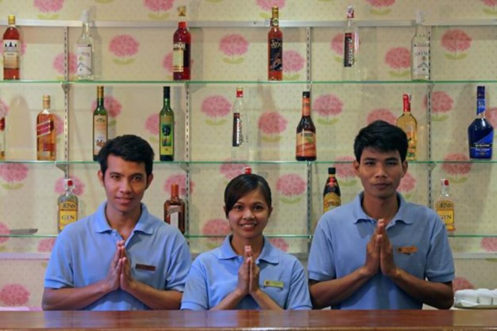 Parklane Hotel Siem Reap Dış mekan fotoğraf